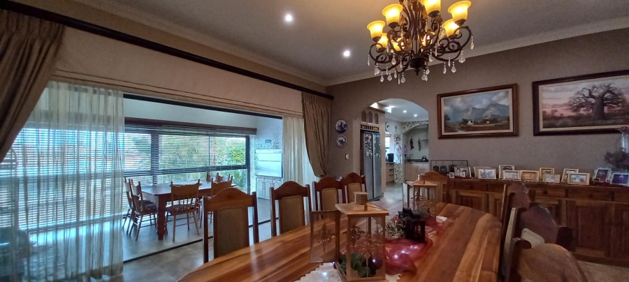 4 Bedroom Property for Sale in Hartenbos Heuwels Western Cape